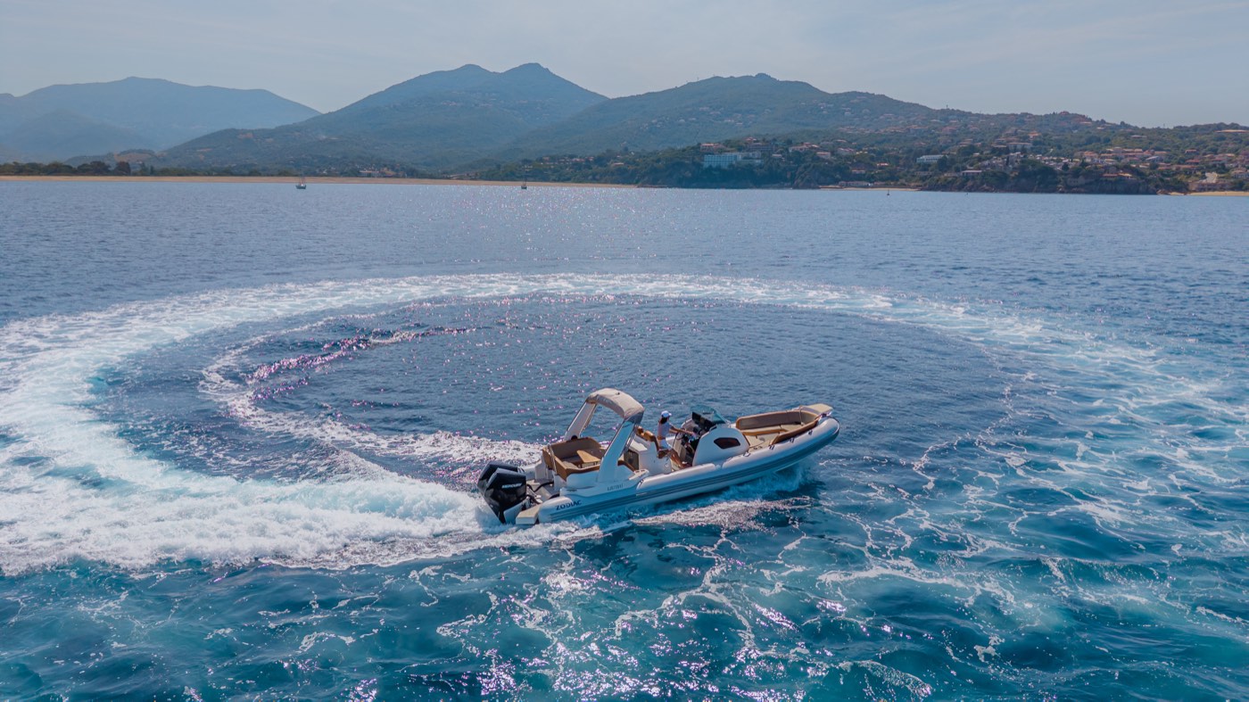 Sortie en bateau Marinaloc en Corse-du-Sud