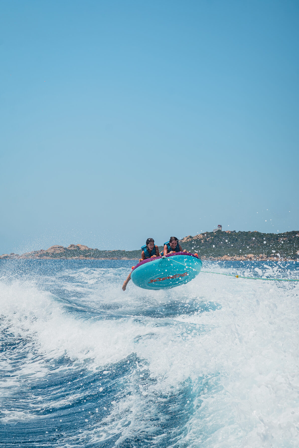 Loisirs nautiques avec Marinaloc dans le golfe du Valinco