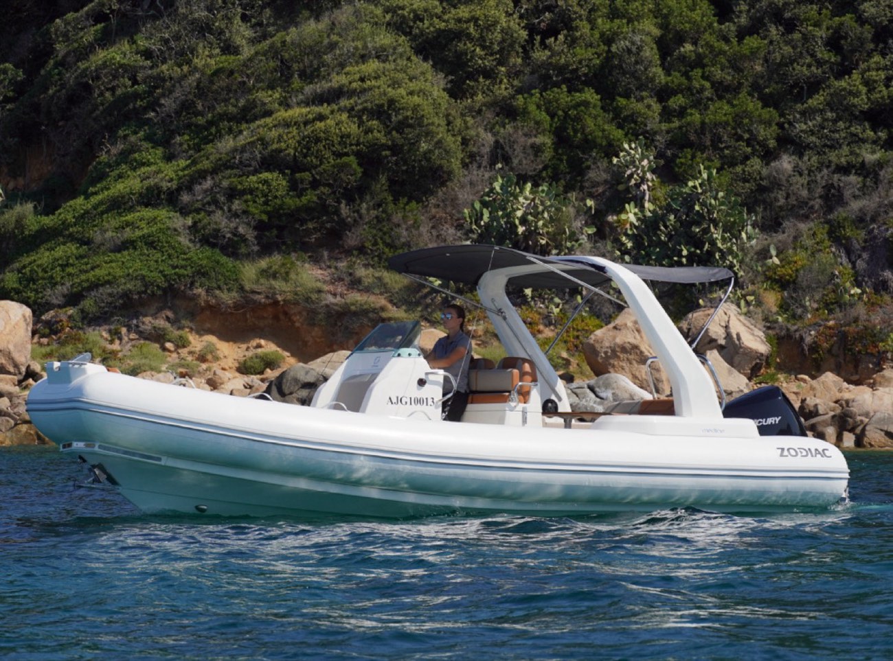 Sortie en bateau Marinaloc en Corse-du-Sud